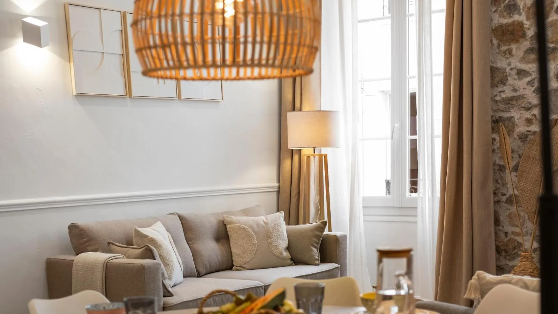 Cannes Heart, 3 Bedroom 3 Bath, 100M Palais & Beach 0*,  Frankrig
