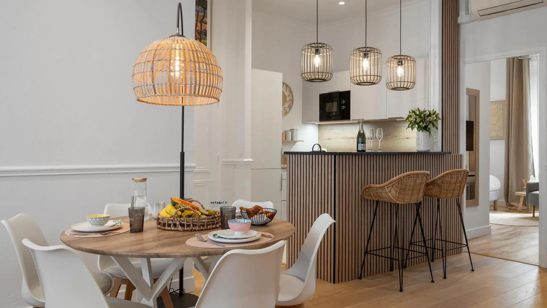 公寓 Cannes Heart, 3 Bedroom 3 Bath, 100M Palais & Beach